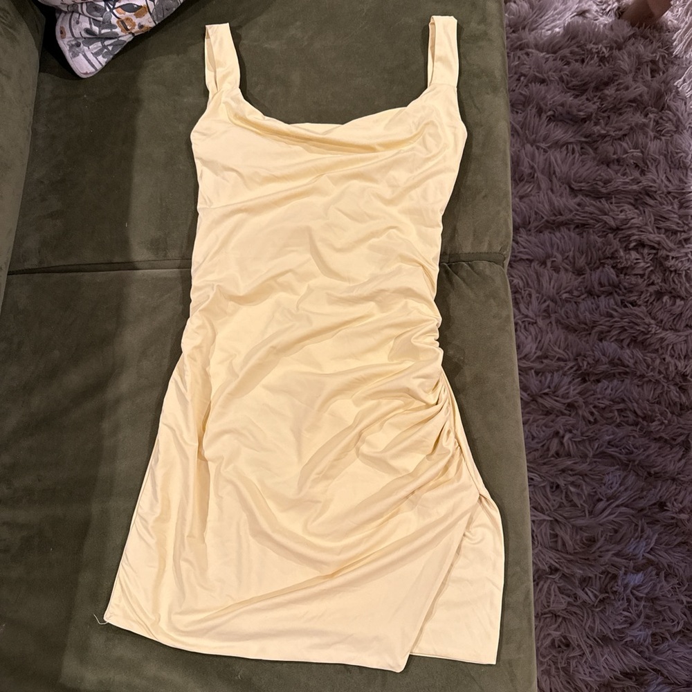 Princess Polly Light Yellow Dress